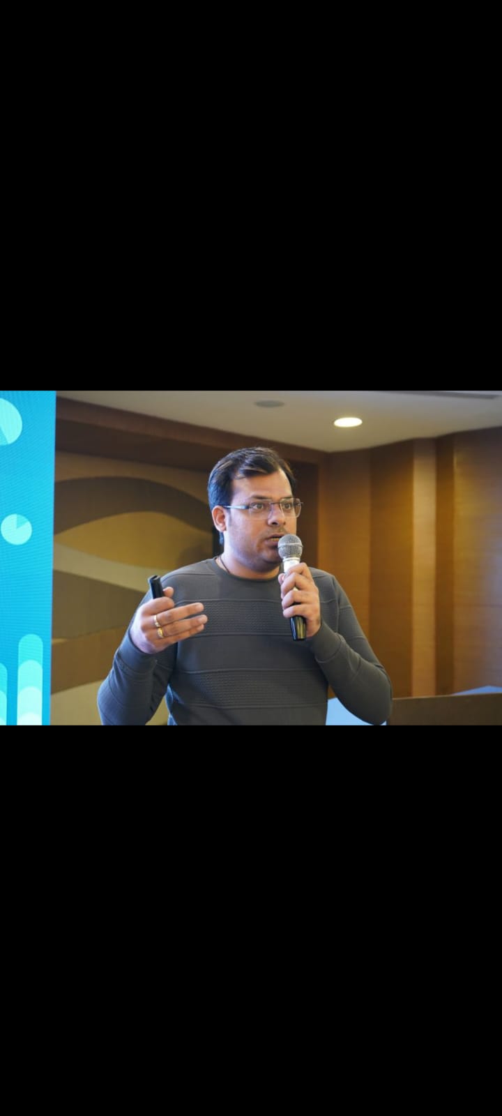 Deepak Babel — Co-Founder, Principal AI & Tech Trainer